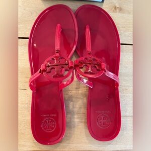 Tory Burch Mini Miller jelly flat sandal in Ruby Red size 10